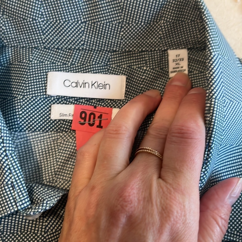 EUC Men’s Long Sleeve Dress Shirts - Picture 2 of 15